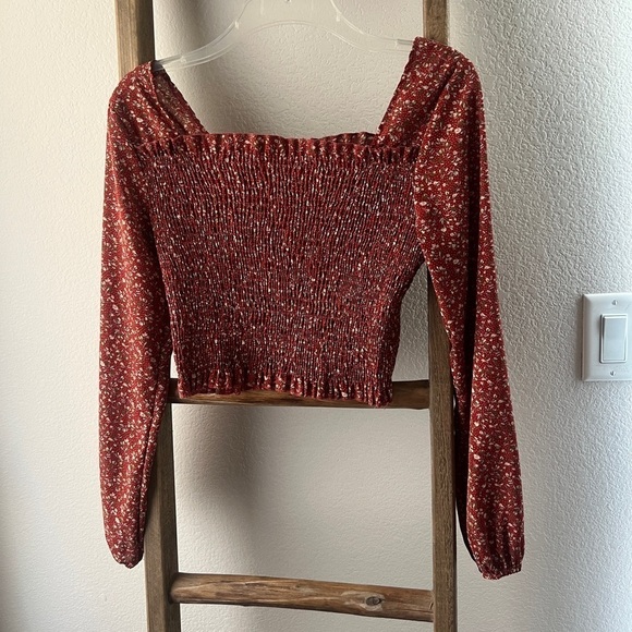 Red/Maroon blouse - long sleeve size M - Picture 2 of 4